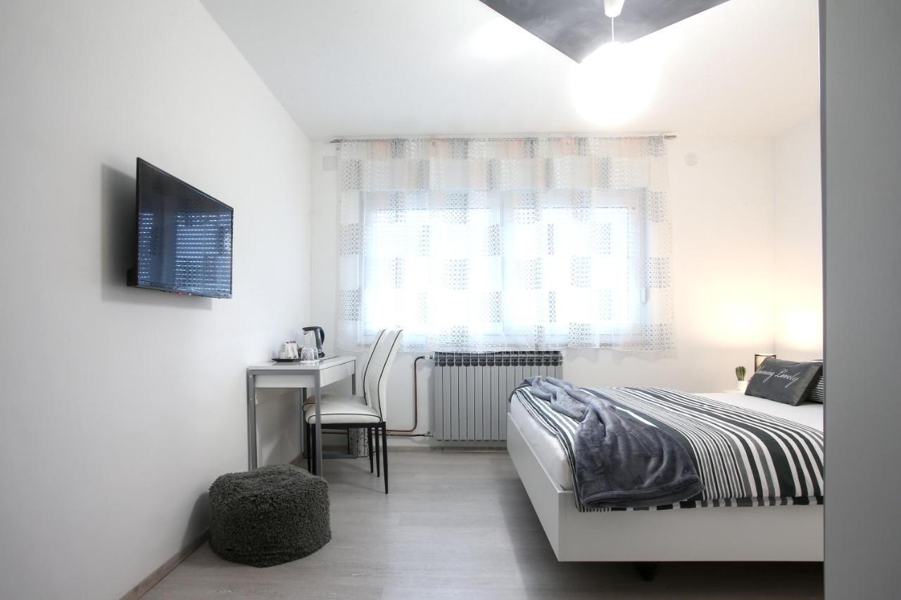 Imperium Zagreb Airport Apartment *